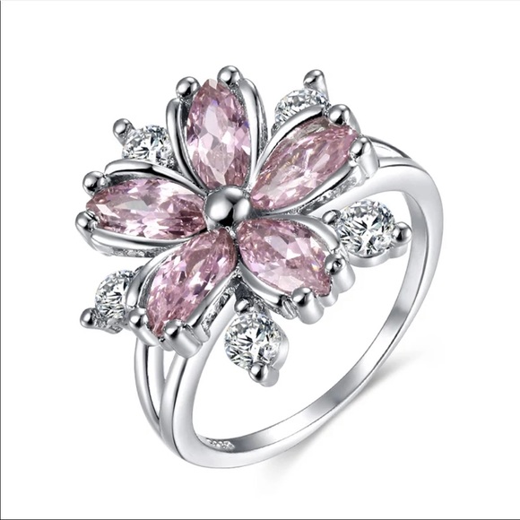 New 925 Silver Beautiful Flower Sapphire Ring - Picture 5 of 5